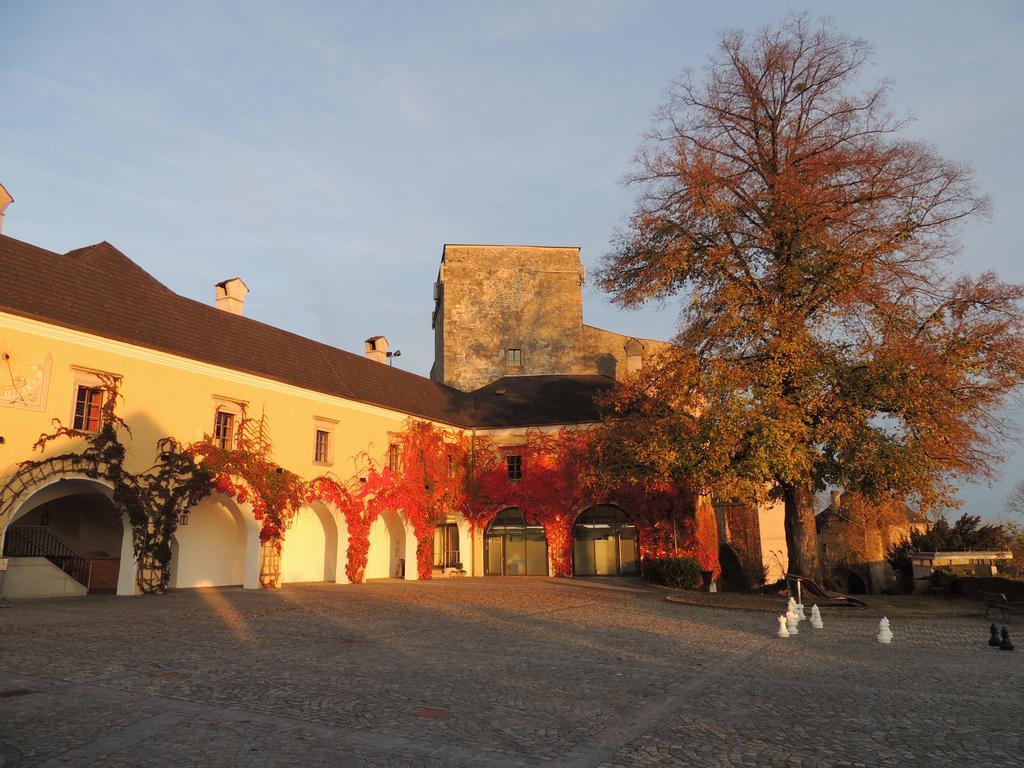 Kirchenwirt Inn Kreuzen (Upper Austria) Exterior photo