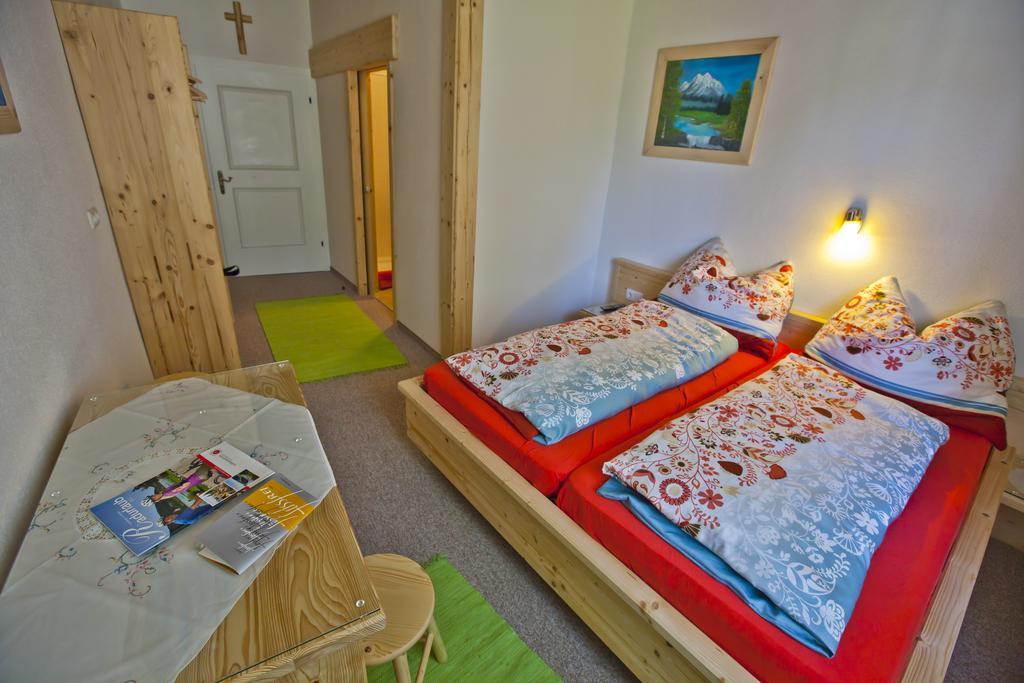 Kirchenwirt Inn Kreuzen (Upper Austria) Room photo